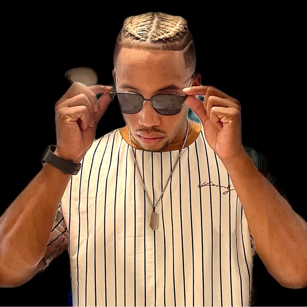 Meet your Posher, Johnny